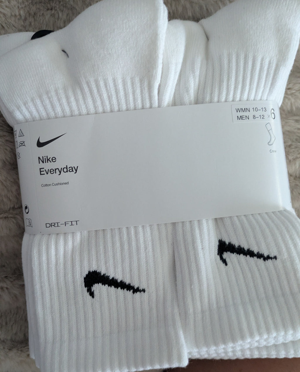Cushioned crew everyday Nike socks